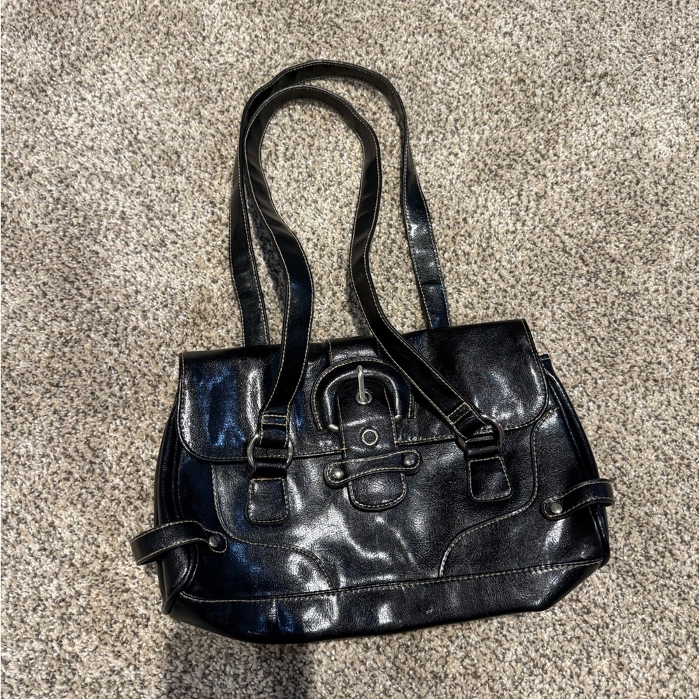 Elegant Black Leather Handbag